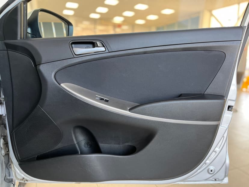 Hyundai Solaris с пробегом, 2015 год, Волгоград, 1.6 бензин, Автомат - вид 22
