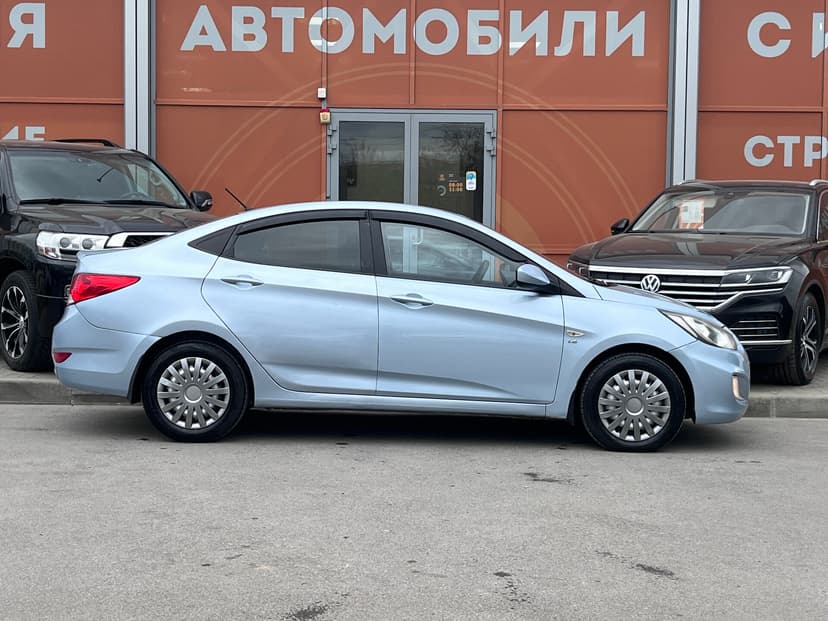 Hyundai Solaris с пробегом, 2011 год, Волгоград, 1.6 бензин, Автомат - вид 4