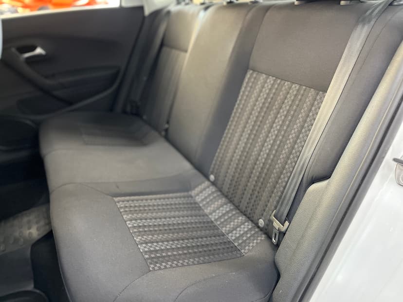 volkswagen-polo-2019-1396-26