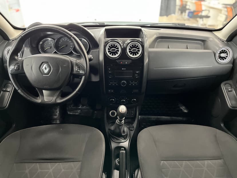 Renault Duster с пробегом, 2018 год, Волгоград, 1.6 бензин, Механика - вид 9