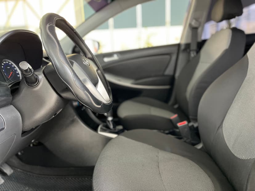 Hyundai Solaris с пробегом, 2011 год, Волгоград, 1.4 бензин, Механика - вид 17