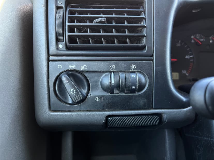 Volkswagen Transporter с пробегом, 2001 год, Волгоград, 1.9 дизель, Механика - вид 12