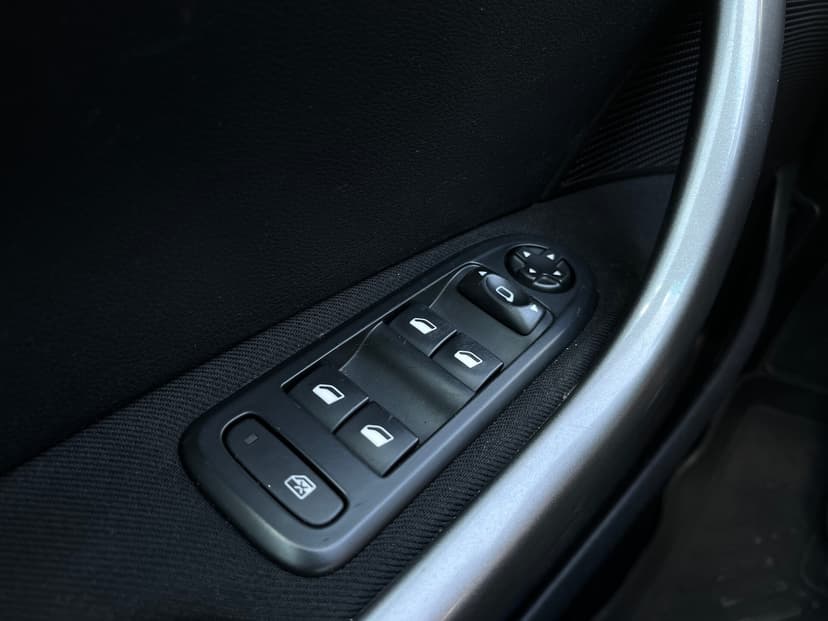 Peugeot 408 с пробегом, 2013 год, Волгоград, 1.6 бензин, Механика - вид 17