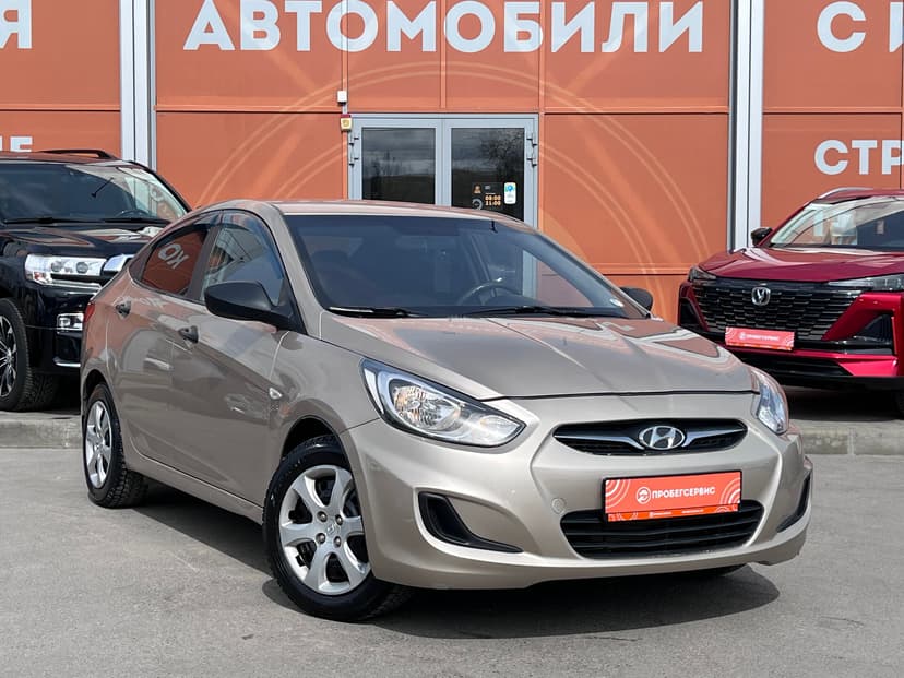 Hyundai Solaris с пробегом, 2013 год, Волгоград, 1.6 бензин, Автомат - вид 3