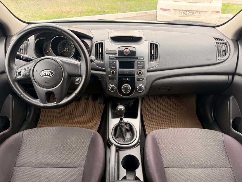 KIA Cerato с пробегом, 2009 год, Волгоград, 1.6 бензин, Механика - вид 9