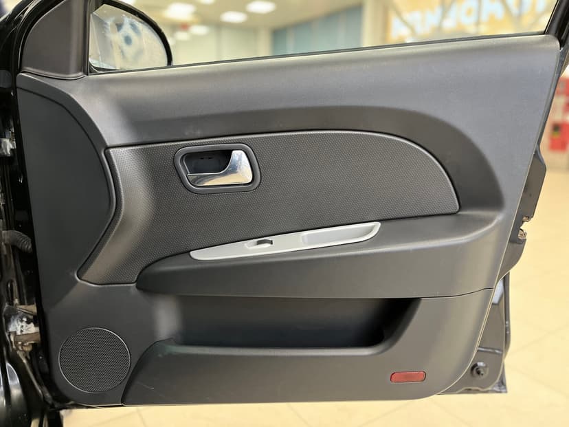 chery-very-2011-1314-18