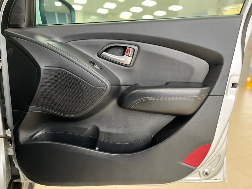 Hyundai ix35 с пробегом, 2011 год, Волгоград, 2.0 бензин, Автомат - вид 22