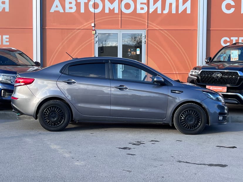 KIA Rio с пробегом, 2017 год, Волгоград, 1.4 бензин, Автомат - вид 4