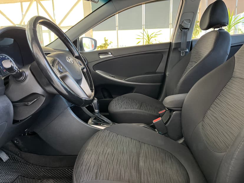 Hyundai Solaris с пробегом, 2015 год, Волгоград, 1.6 бензин, Автомат - вид 19