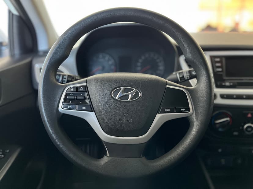 Hyundai Solaris с пробегом, 2021 год, Волгоград, 1.6 бензин, Механика - вид 10