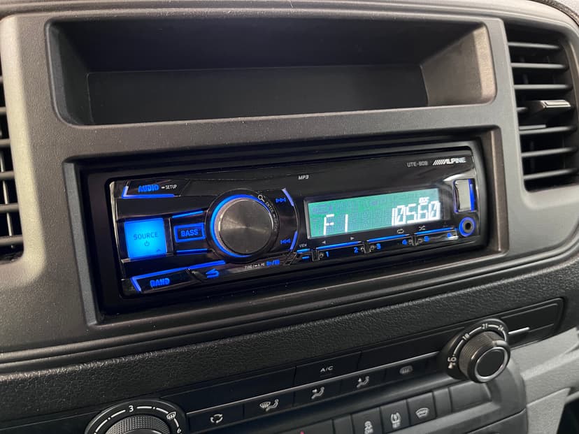 Citroen Jumpy с пробегом, 2017 год, Волгоград, 2.0 дизель, Механика - вид 13