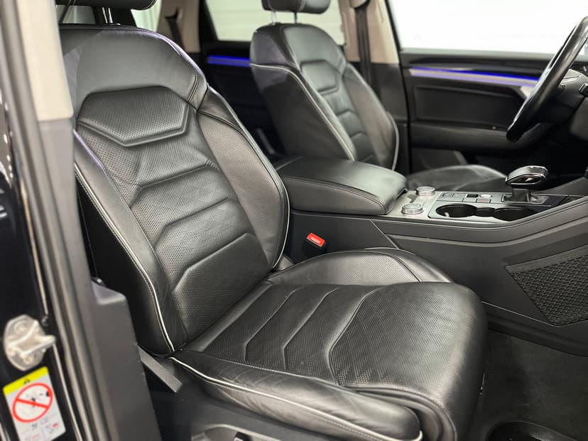 volkswagen-touareg-2020-1420-24