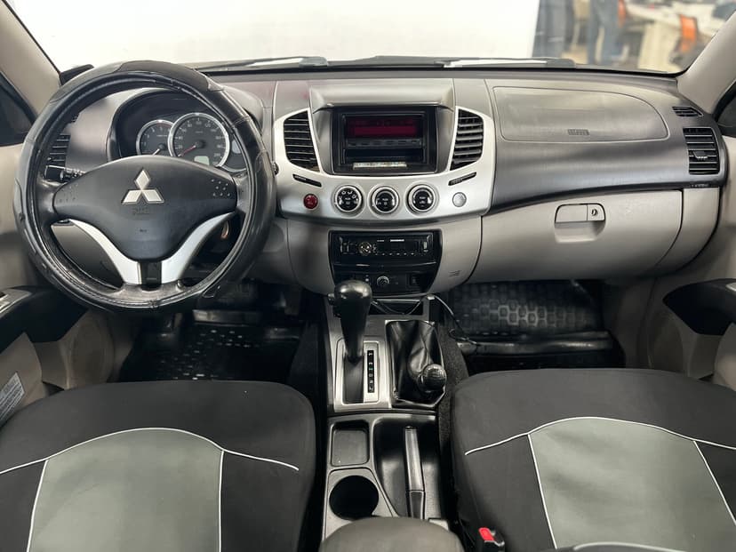 mitsubishi-l200-2011-1413-1