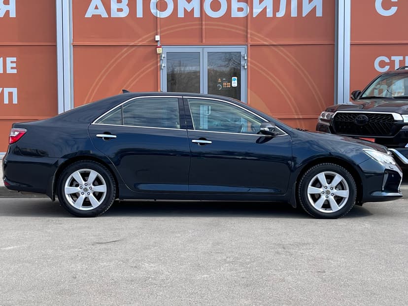 toyota-camry-2015-1332-3