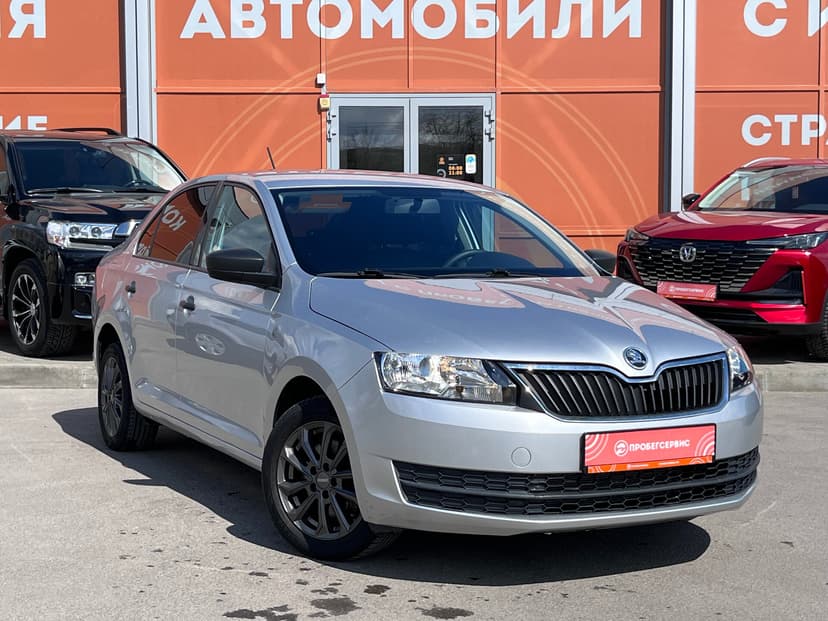 skoda-rapid-2017-873-2