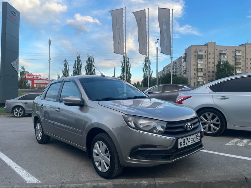 ВАЗ (LADA) Granta с пробегом, 2020 год, Волгоград, 1.6 бензин, Робот
