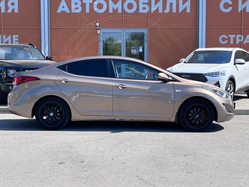 Hyundai Elantra с пробегом, 2015 год, Волгоград, 1.6 бензин, Автомат - вид 4
