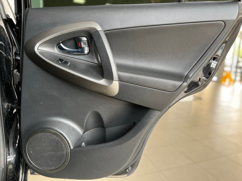 Toyota RAV4 с пробегом, 2011 год, Волгоград, 2.0 бензин, Вариатор - вид 31