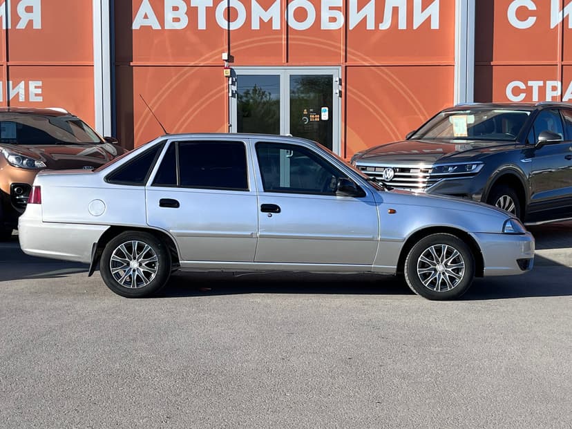 Daewoo Nexia с пробегом, 2011 год, Волгоград, 1.6 бензин, Механика - вид 4