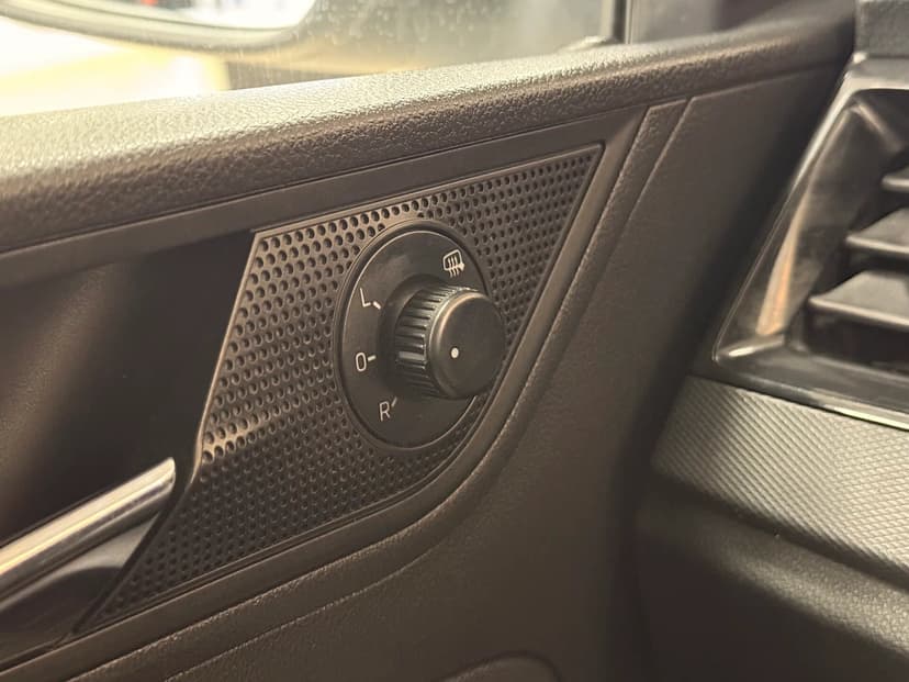 skoda-rapid-2021-871-17