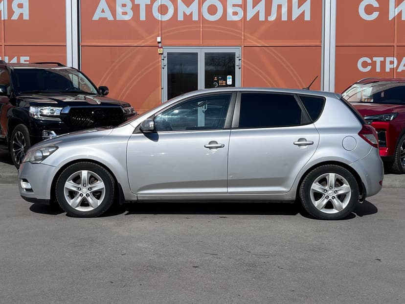 KIA Ceed с пробегом, 2010 год, Волгоград, 1.6 бензин, Автомат - вид 8