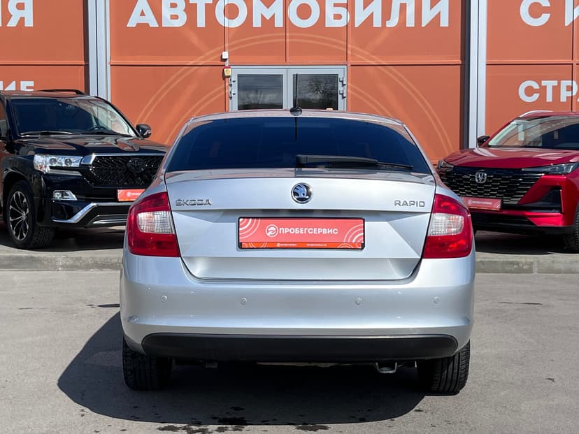 skoda-rapid-2017-873-5