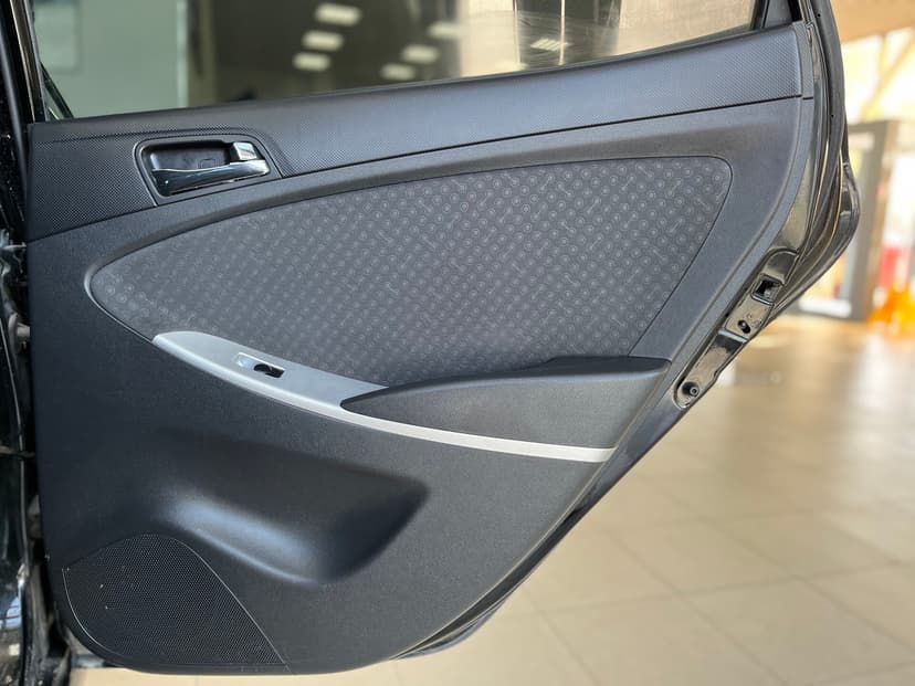 Hyundai Solaris с пробегом, 2012 год, Волгоград, 1.4 бензин, Механика - вид 26