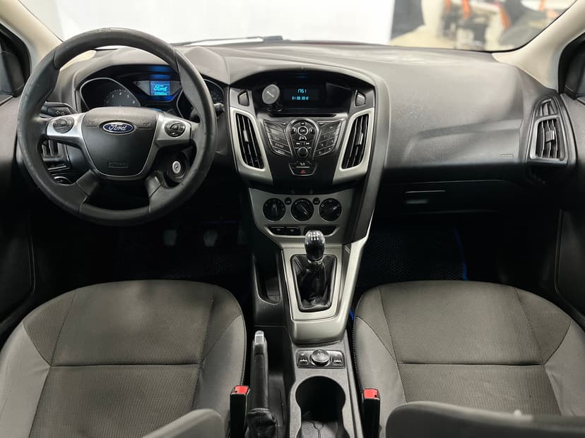 Ford Focus с пробегом, 2012 год, Волгоград, 1.6 бензин, Механика - вид 9