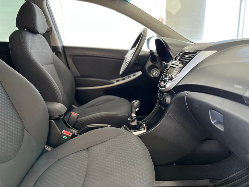 Hyundai Solaris с пробегом, 2012 год, Волгоград, 1.4 бензин, Механика - вид 20