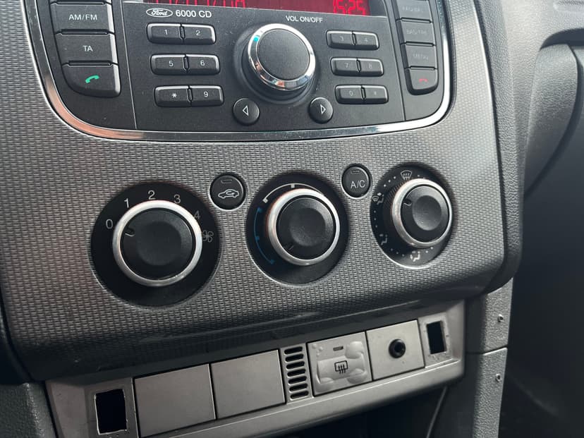 Ford Focus с пробегом, 2008 год, Волгоград, 2.0 бензин, Механика - вид 12