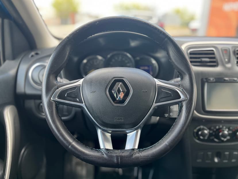 Renault Logan с пробегом, 2018 год, Волгоград, 1.6 бензин, Механика - вид 12