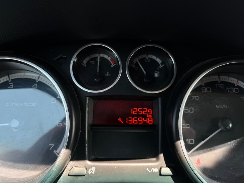 Peugeot 408 с пробегом, 2013 год, Волгоград, 1.6 бензин, Механика - вид 11