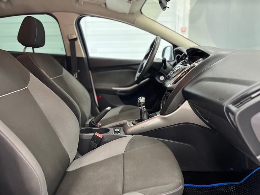 Ford Focus с пробегом, 2012 год, Волгоград, 1.6 бензин, Механика - вид 19