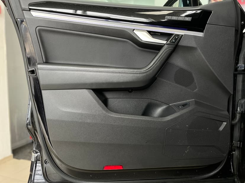 volkswagen-touareg-2020-1420-26