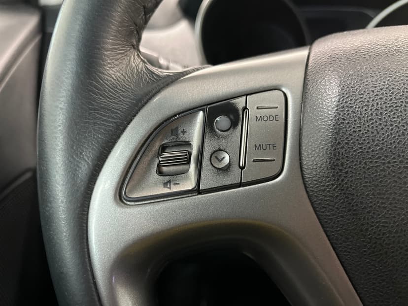 Hyundai ix35 с пробегом, 2011 год, Волгоград, 2.0 бензин, Автомат - вид 11