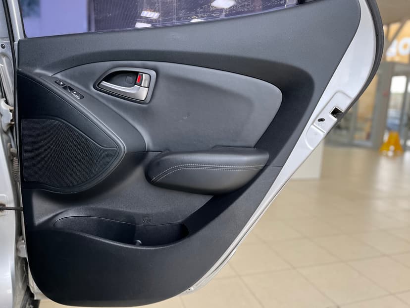 Hyundai ix35 с пробегом, 2011 год, Волгоград, 2.0 бензин, Автомат - вид 27