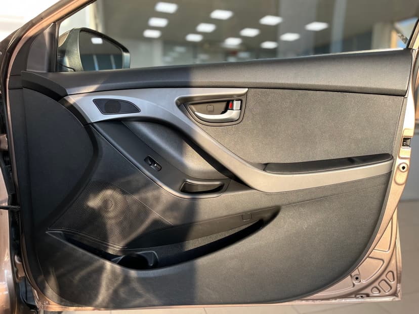 Hyundai Elantra с пробегом, 2015 год, Волгоград, 1.6 бензин, Автомат - вид 21