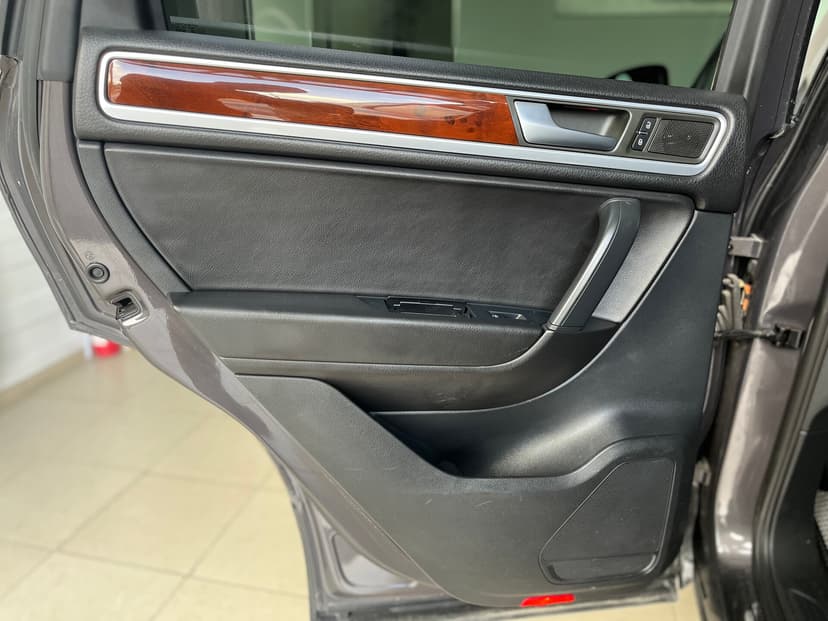 Volkswagen Touareg с пробегом, 2010 год, Волгоград, 3.0 дизель, Автомат - вид 29
