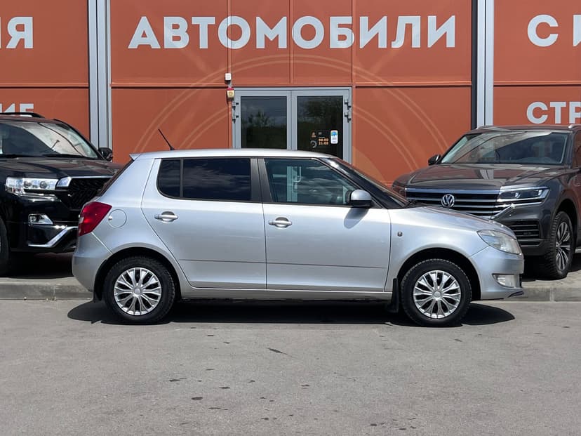 Skoda Fabia с пробегом, 2013 год, Волгоград, 1.2 бензин, Механика - вид 4