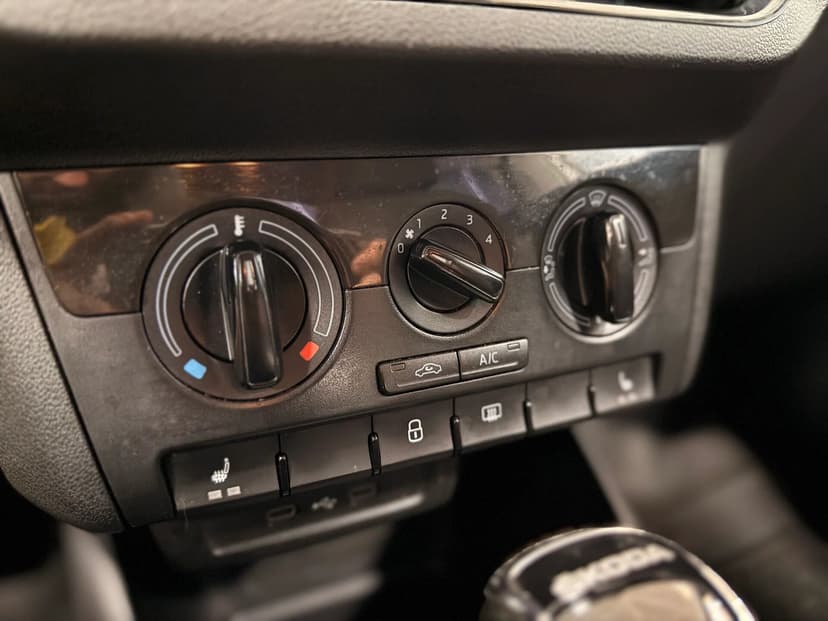 skoda-rapid-2021-871-14