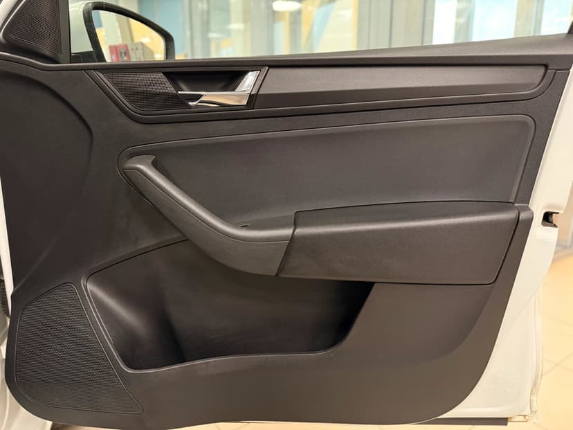 skoda-rapid-2021-871-23