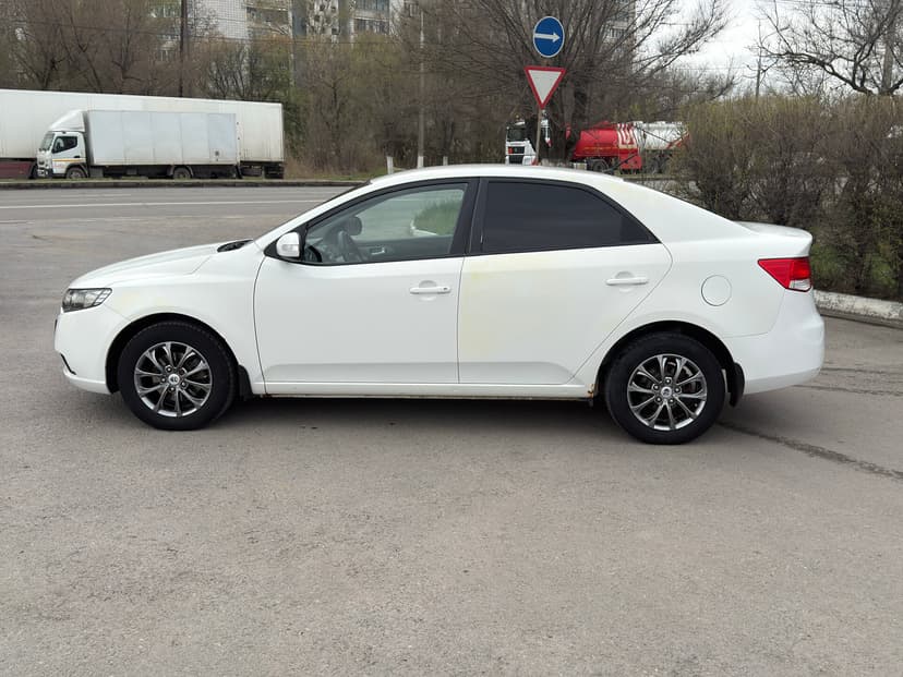 KIA Cerato с пробегом, 2009 год, Волгоград, 1.6 бензин, Механика - вид 8