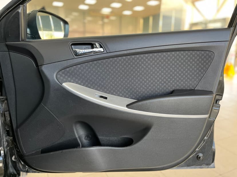 Hyundai Solaris с пробегом, 2012 год, Волгоград, 1.4 бензин, Механика - вид 22