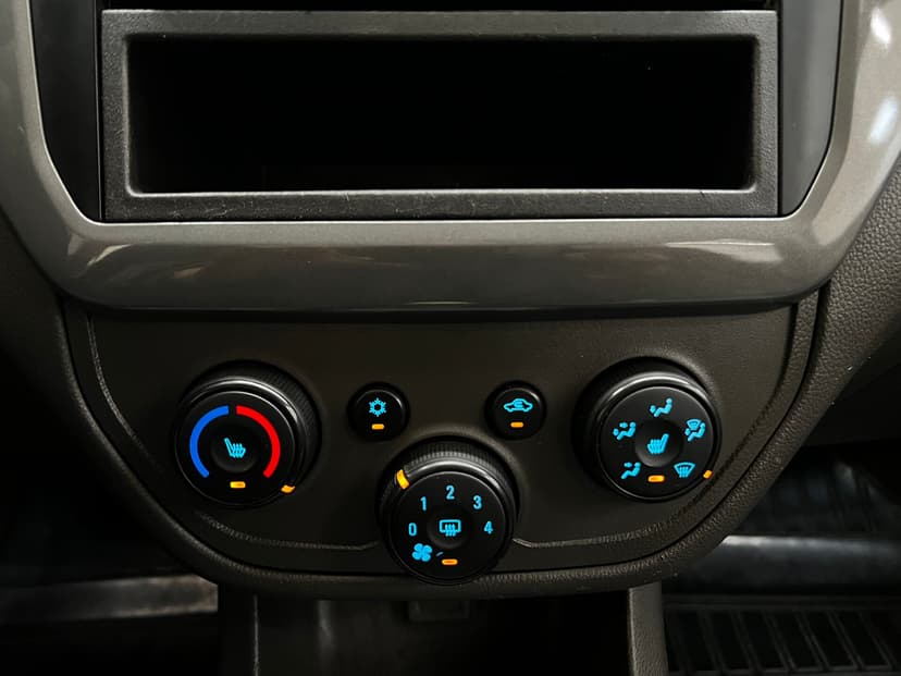 Chevrolet Cobalt с пробегом, 2013 год, Волгоград, 1.5 бензин, Механика - вид 15