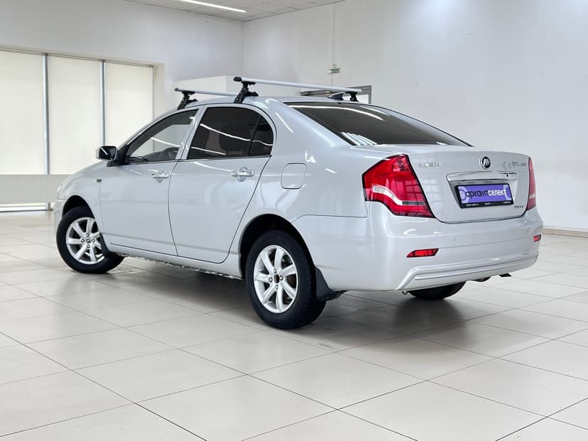 LIFAN Solano с пробегом, 2015 год, Волгоград, 1.5 бензин, Механика - вид 4