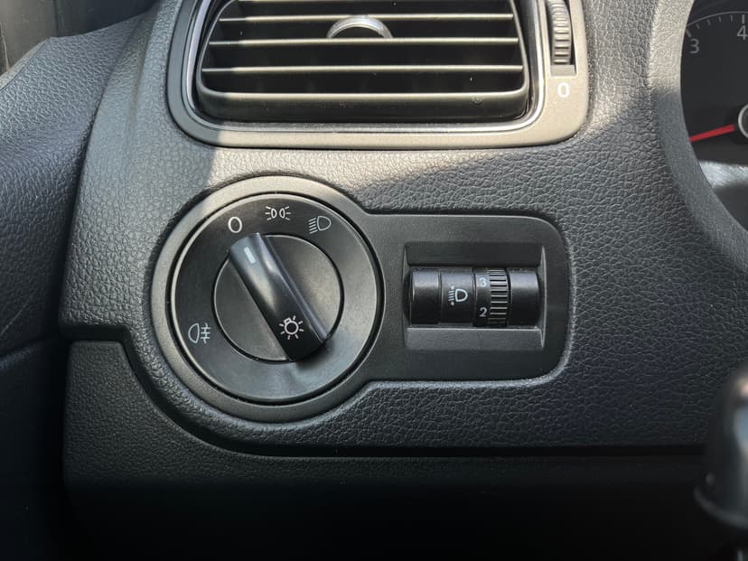 Volkswagen Polo с пробегом, 2015 год, Волгоград, 1.6 бензин, Автомат - вид 16