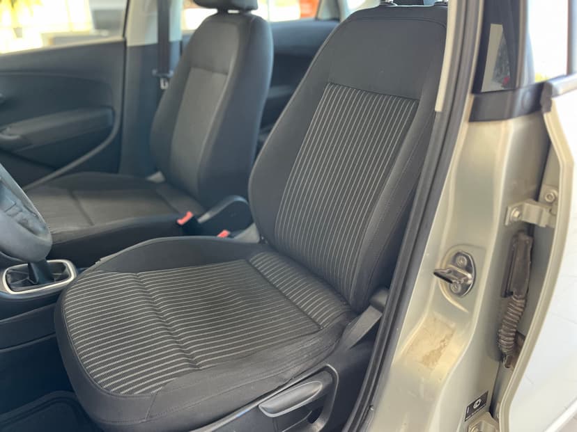 Volkswagen Polo с пробегом, 2011 год, Волгоград, 1.6 бензин, Механика - вид 17