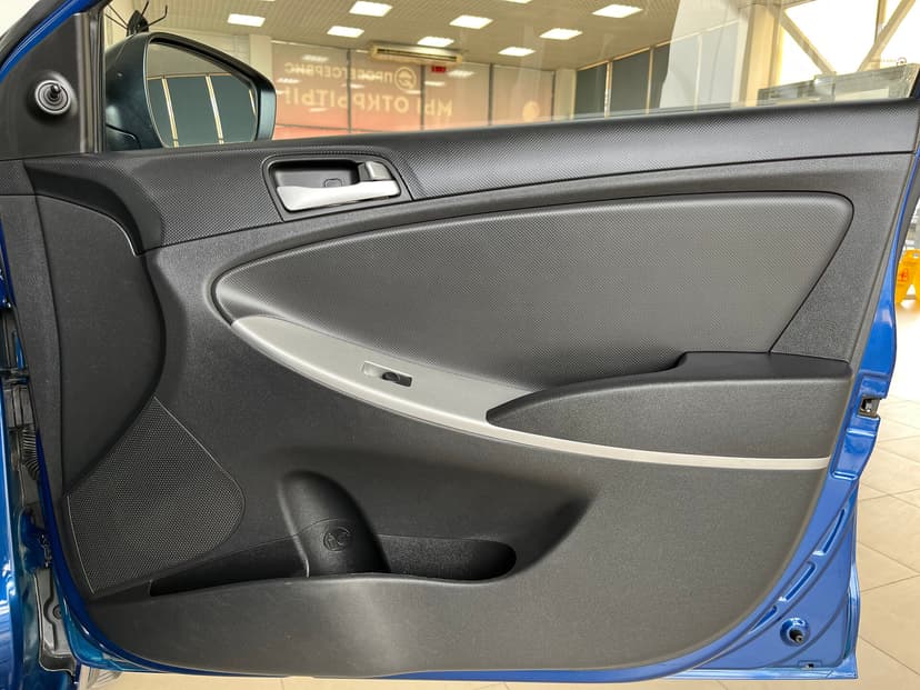 Hyundai Solaris с пробегом, 2011 год, Волгоград, 1.4 бензин, Механика - вид 20
