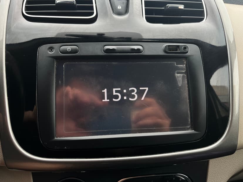 Renault Logan с пробегом, 2017 год, Волгоград, 1.6 бензин, Механика - вид 14