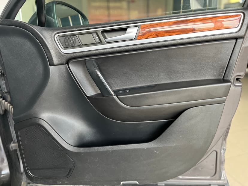 Volkswagen Touareg с пробегом, 2010 год, Волгоград, 3.0 дизель, Автомат - вид 26